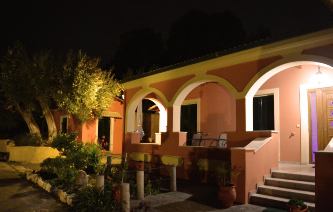 Villa Skafonas Sinarades ภายนอก รูปภาพ