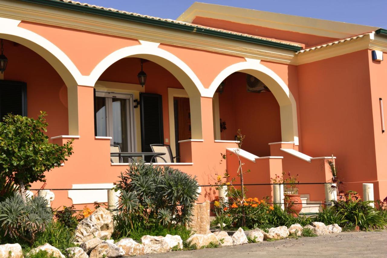 Villa Skafonas Sinarades ภายนอก รูปภาพ