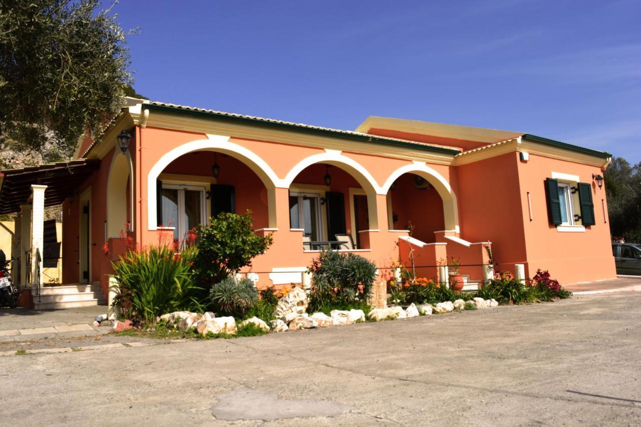 Villa Skafonas Sinarades ภายนอก รูปภาพ